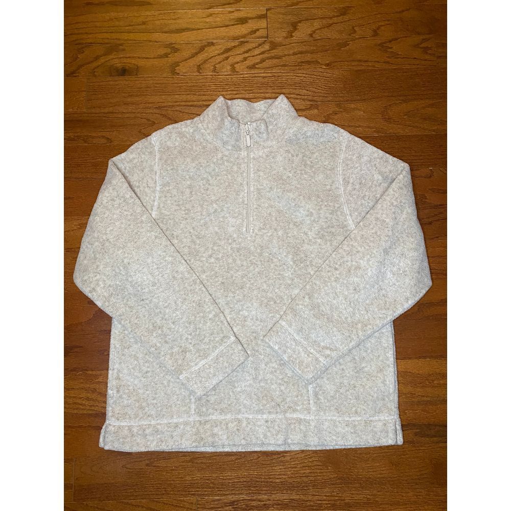 LL Bean Women's Light Tan Fluffy‎ Pull Over Size M-Reg